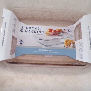 New Anchor Hocking 3 Qt 9 x 13 Glass Baking Dish Laurel Embossed Made in USA